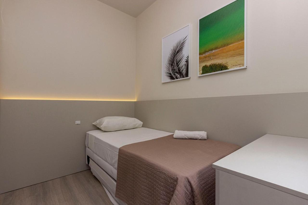 Punta Blu 101-9 - Apartamento De Alto Padrao Em Condominio Exclusivo, Quadra Poliesportiva - Piscina - Portaria 24H. ボンビーニャス エクステリア 写真